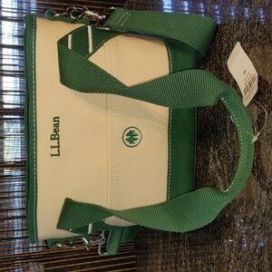 Vintage L.L. Bean Small insulated tote bag Dark Green and Cream.